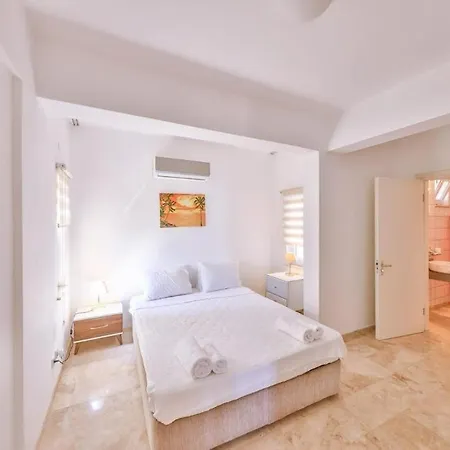 Cems Hotel 4*